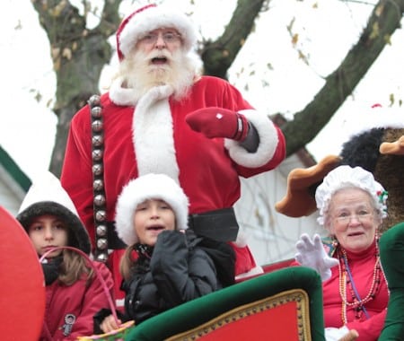 Trumpeted in by the Malvern Collegiate marching band, Santa Claus and Mrs. Claus were the hit of the eighth annual Hamper's Santa Claus Parade on Nov. 23. PHOTO: Andrew Hudson