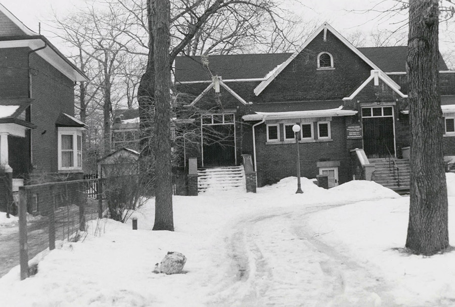 Fourth Church of Christian Scientist, originally Beech Avenue Methodist Church, Beech Avenue, no. 245, east side, north of Pine Avenue, Toronto, Ont. Email Print Facebook Twitter Fourth Church of Christian Scientist, originally Beech Avenue Methodist Church, Beech Avenue, no. 245, east side, north of Pine Avenue, Toronto, Ont. Open in full size Open in full size Unknown Year/Format: 1972, Picture