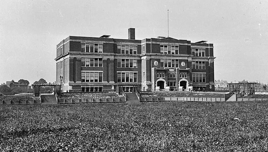 Duke of Connaught Public School in 1918.