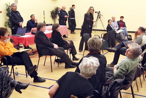 Lesley Sampson of Coyote Watch Canada