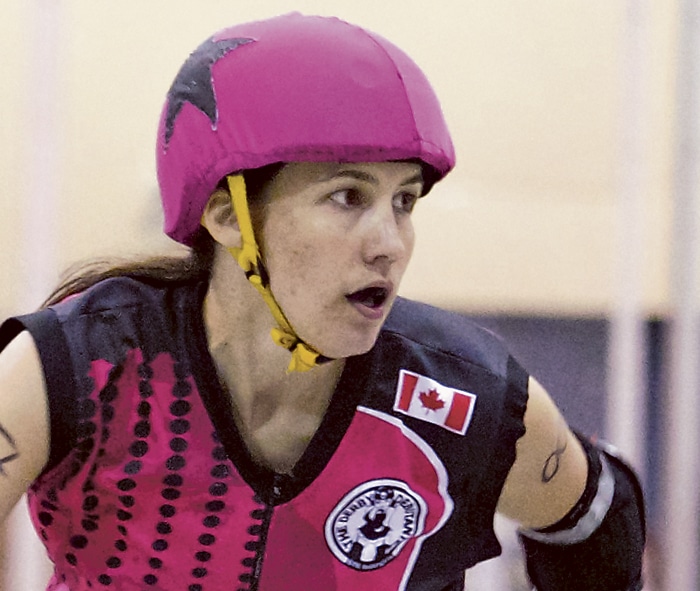 rollergirls-Dara-crop
